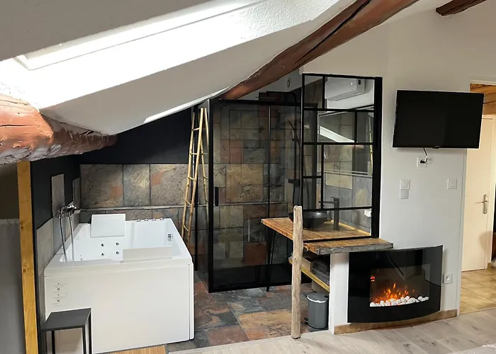 Duplex Lumineux Sur Gde Terrasse, Balneo Double, Parking Prive, Clim, Local Velos