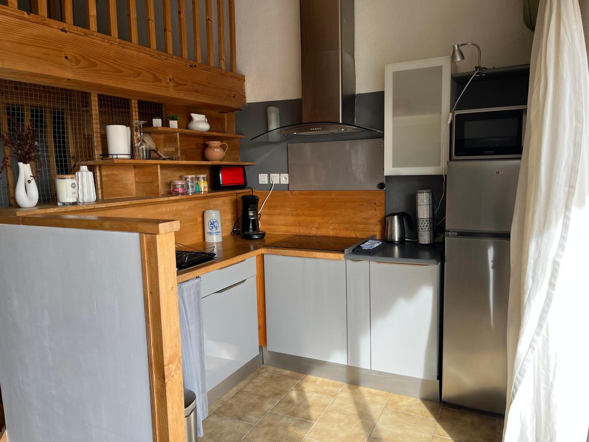 Duplex Lumineux Sur Gde Terrasse, Balneo Double, Parking Prive, Clim, Local Velos Apartment Entraigues-sur-la-Sorgue